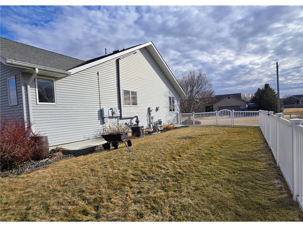 807 8th Street SW Pipestone MN 56164 7011751 image74