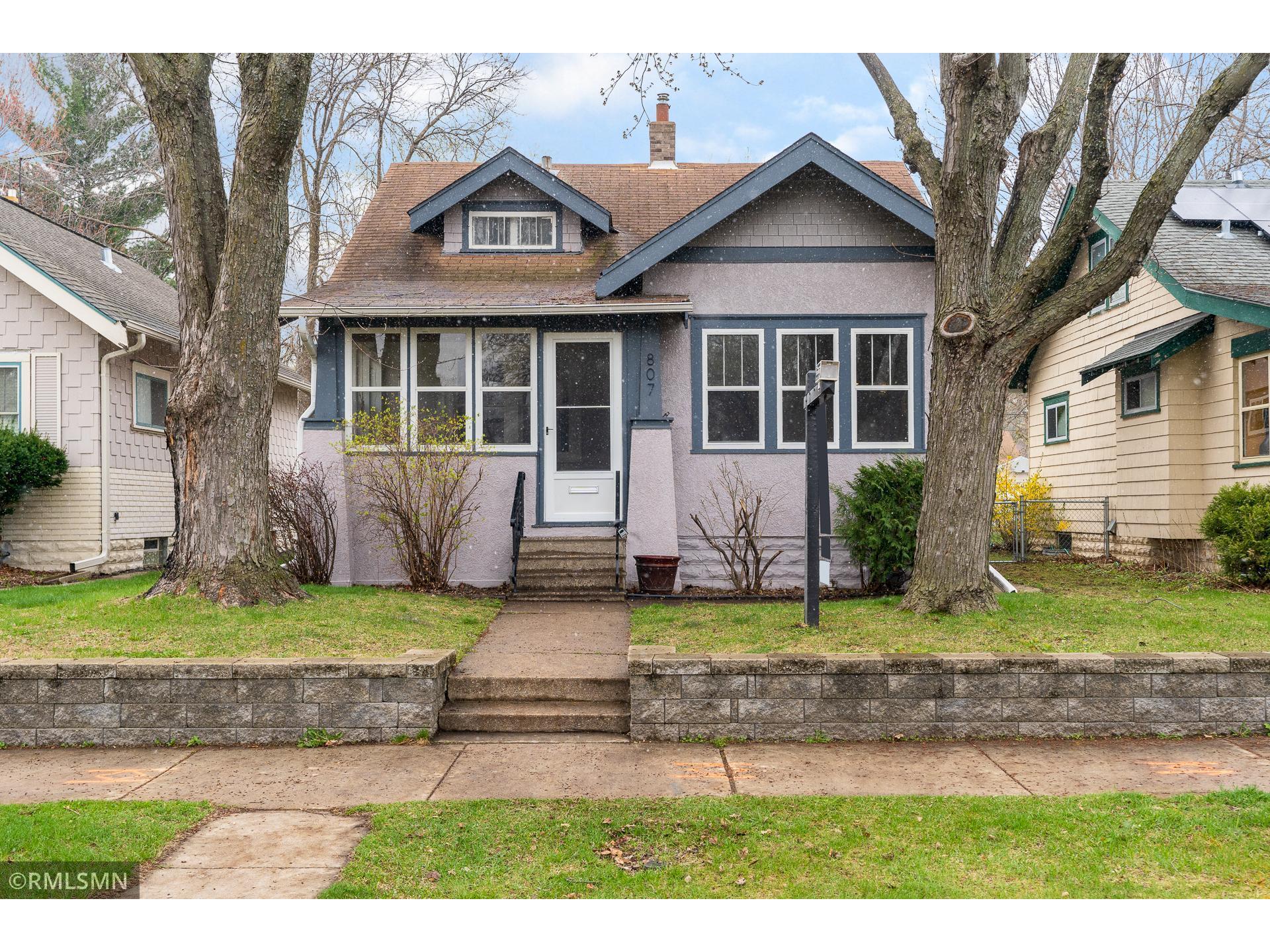 807 Hamline Avenue N, Saint Paul, MN 55104 MLS 5713716 Edina Realty