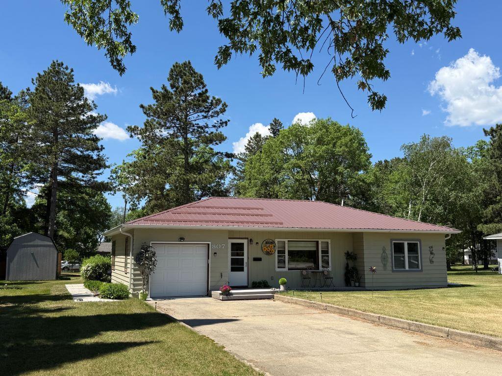807 Main Avenue N Park Rapids MN 56470 7084249 image1