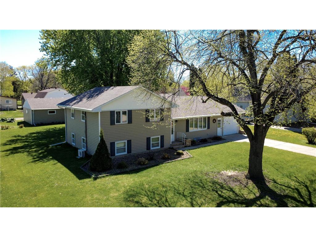 807 N Renville Street Winthrop MN 55396 7065164 image1