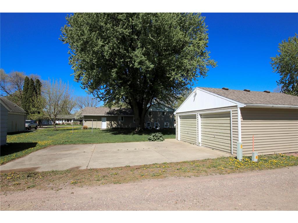 807 N Renville Street Winthrop MN 55396 7065164 image32