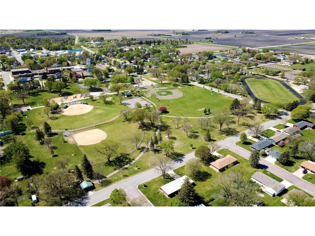 807 N Renville Street Winthrop MN 55396 7065164 image35