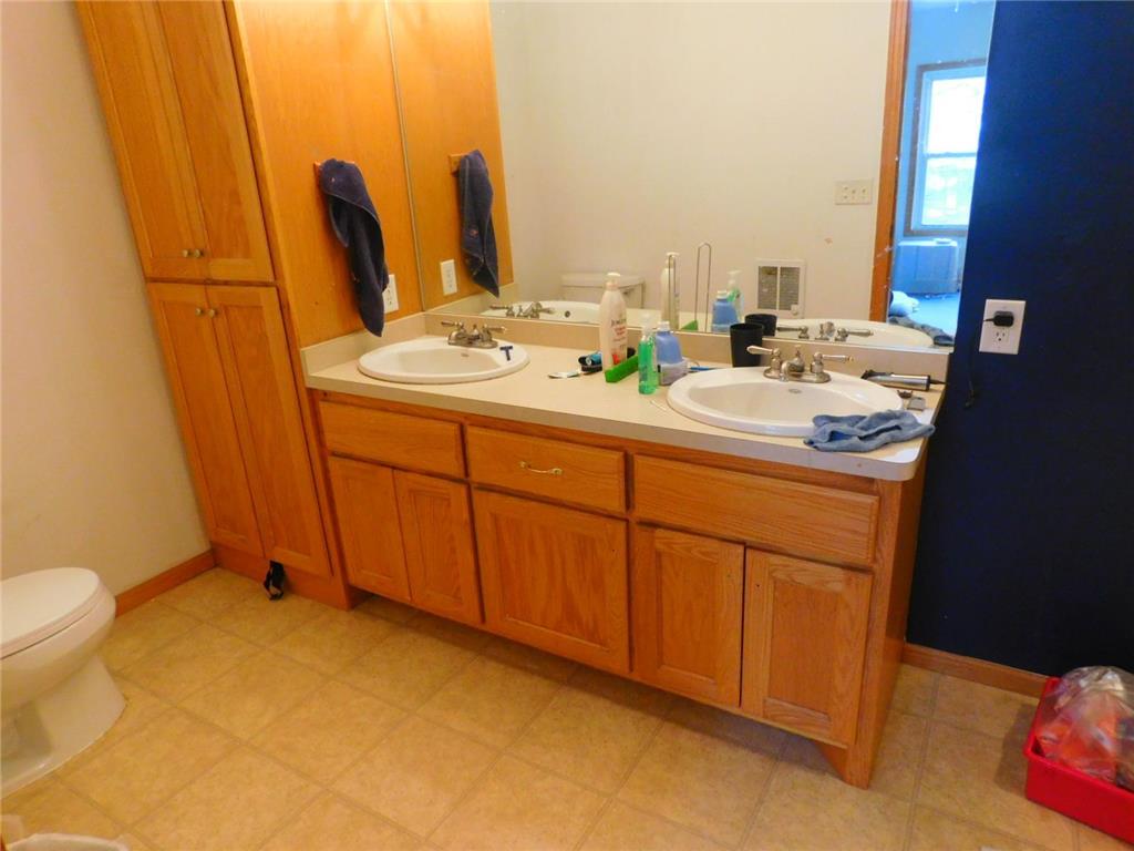 807 Park Street Anoka MN 55303 7069422 image24