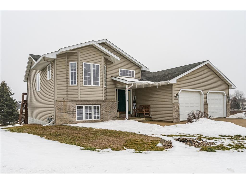 807 Robert Street SE, Stewartville, MN, 55976 MLS 6482058 Edina Realty