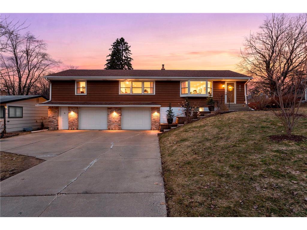 807 Rose Place Roseville MN 55113 7032412 image1