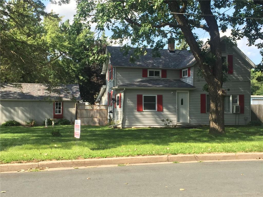 807 W Locust Street River Falls WI 54022 6413506 image1
