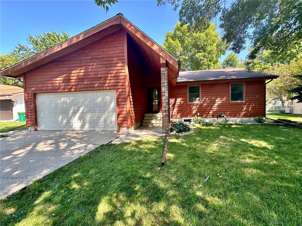 807 Woodfern Drive Marshall MN 56258 6592593 image1