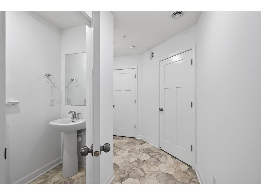 8076 150th Place NW Anoka MN 55303 7071951 image12