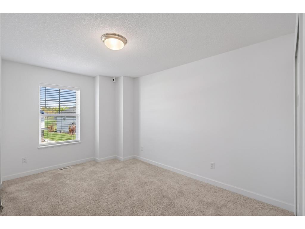 8076 150th Place NW Anoka MN 55303 7071951 image25