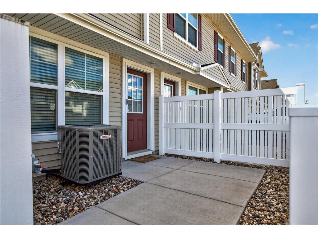 8076 150th Place NW Anoka MN 55303 7071951 image3