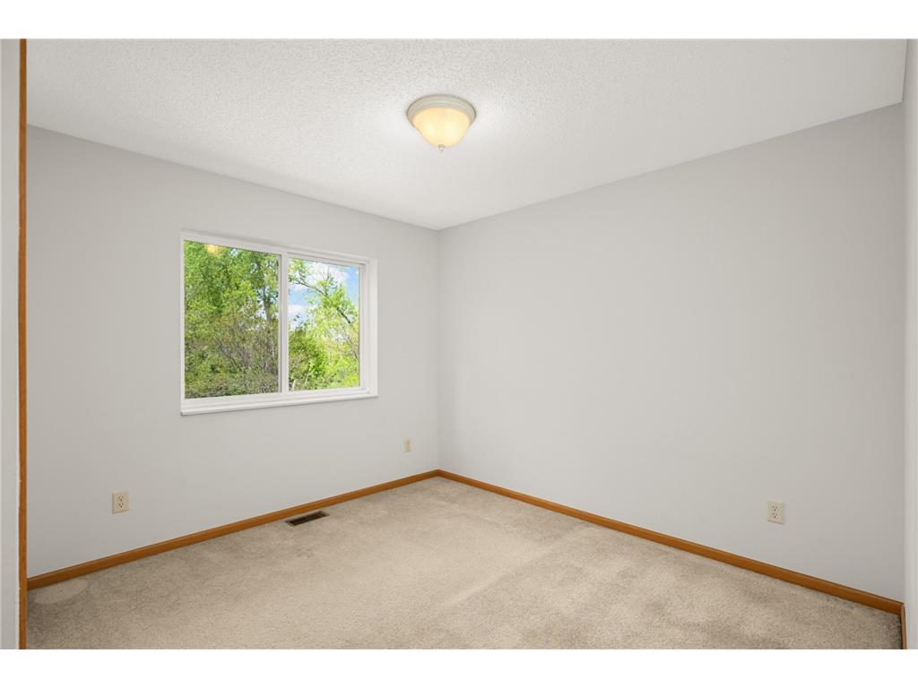 8079 Dana Path Inver Grove Heights MN 55076 7066850 image32