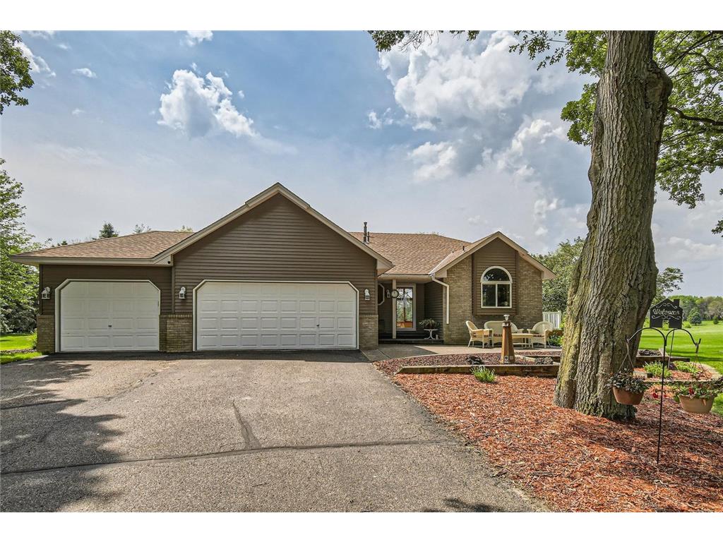 808 208th Avenue NE East Bethel MN 55011 6567420 image1