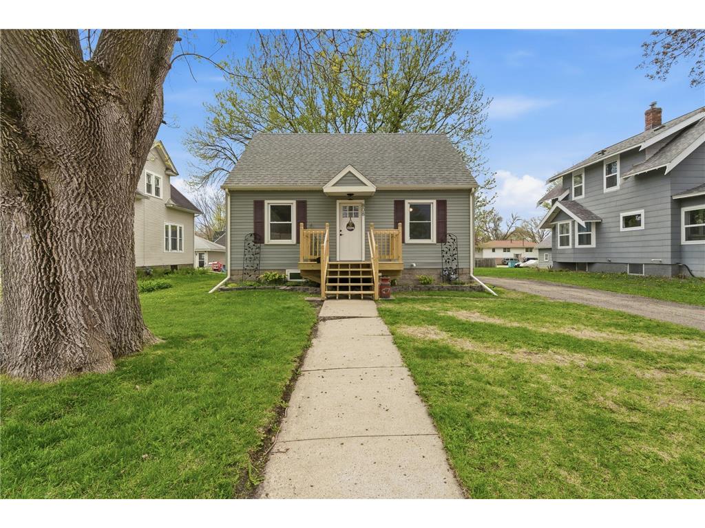 808 5th Street SE Waseca MN 56093 7049706 image1
