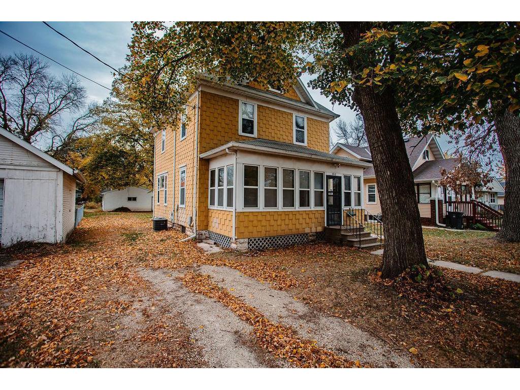 808 6th Avenue NE Austin MN 55912 6616016 image1