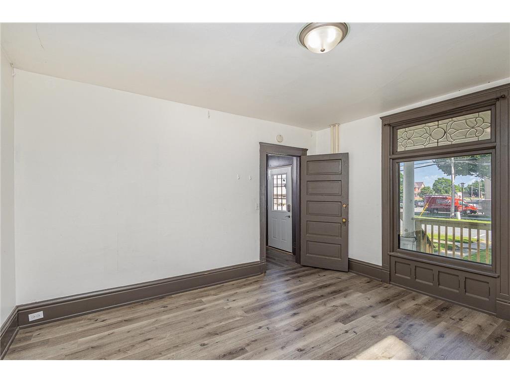 808 9th Ave E Menomonie WI 54751 7004905 image15