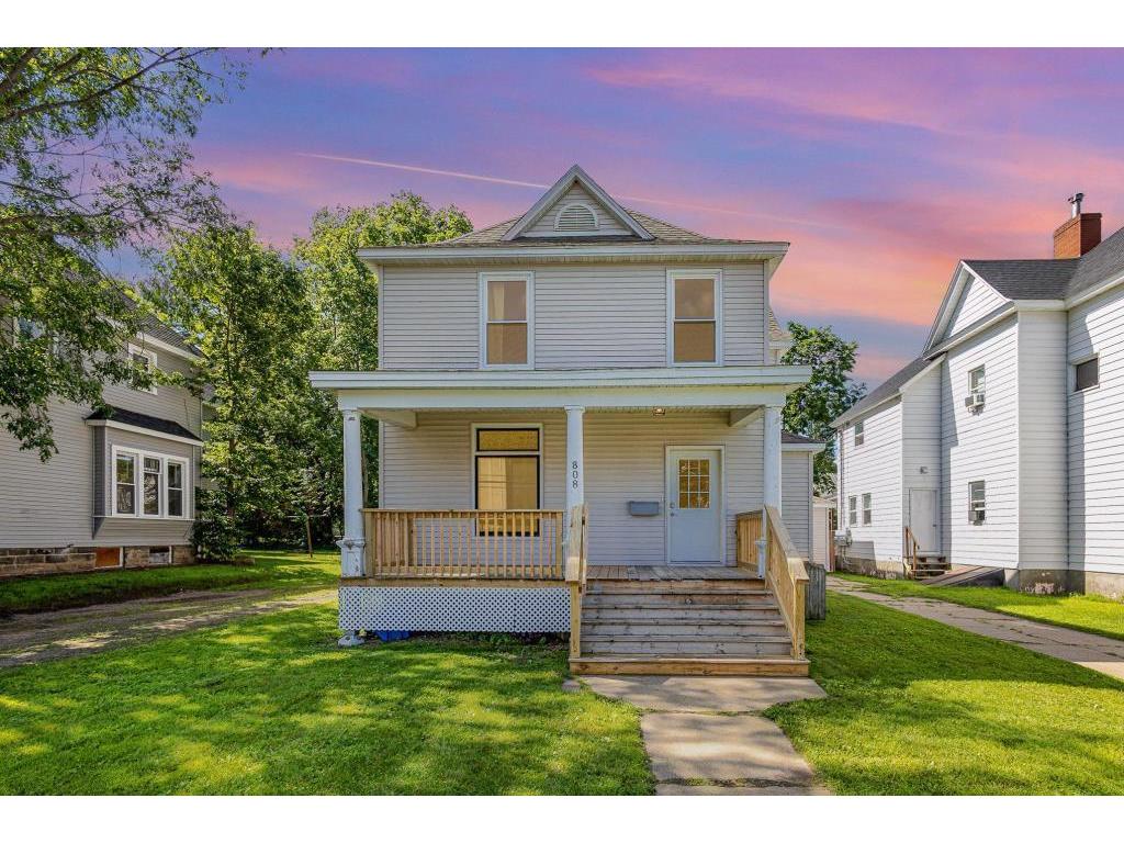 808 9th Avenue E Menomonie WI 54751 7004891 image1