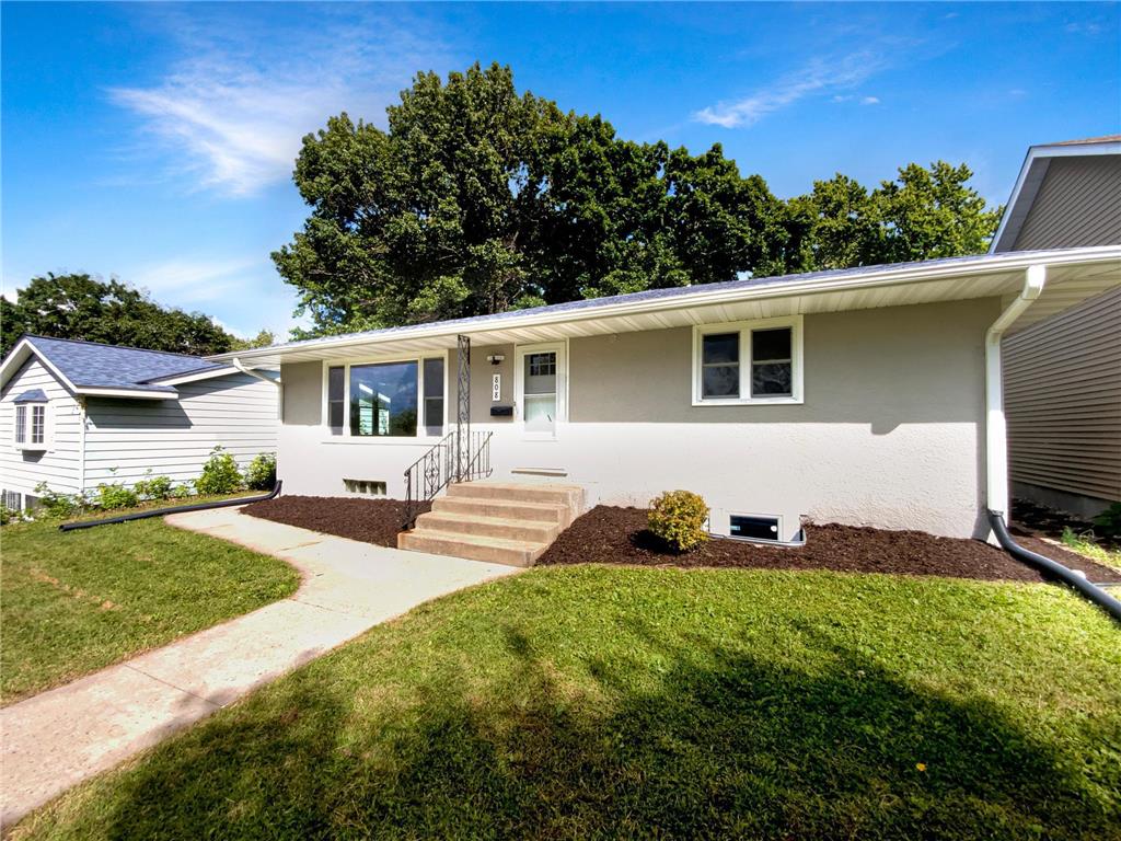 808 Brown Avenue Saint Paul MN 55107 6599767 image1
