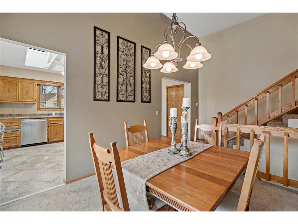 808 Bryant Lane Burnsville MN 55337 7027727 image9