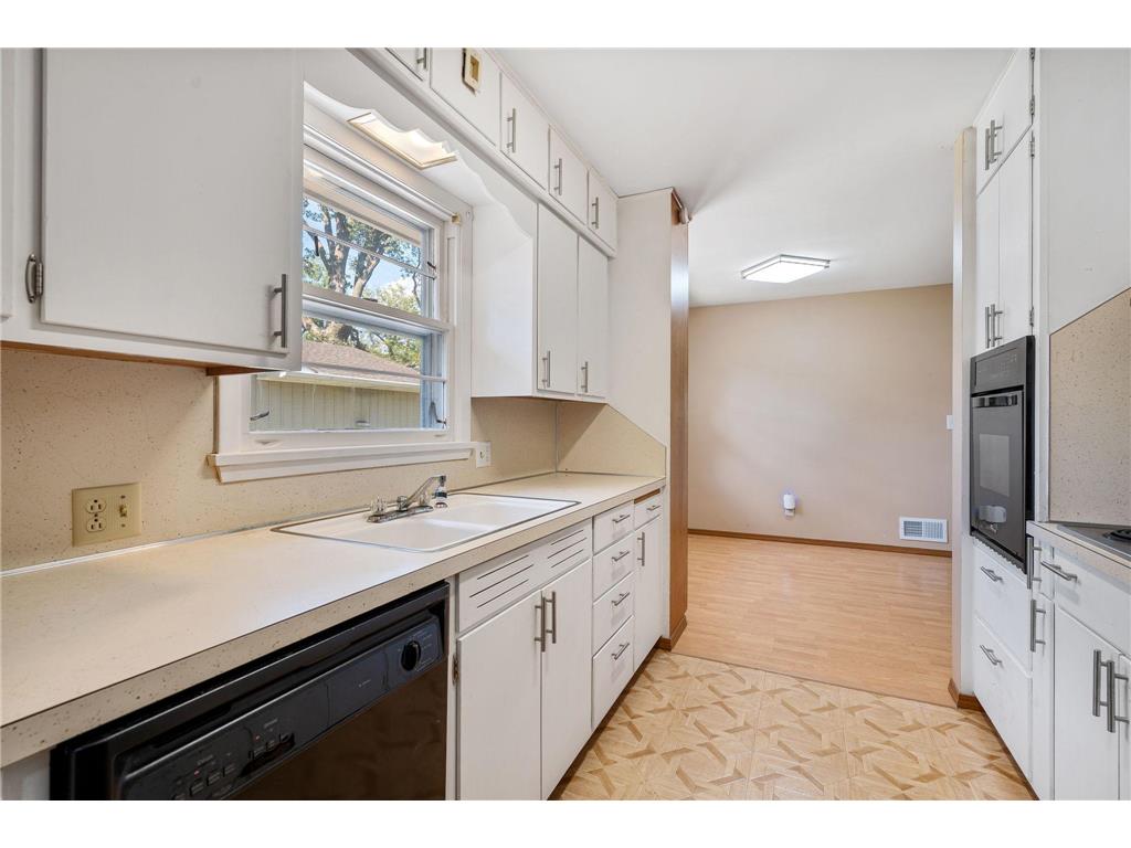 808 Cherry Street Owatonna MN 55060 6783337 image8