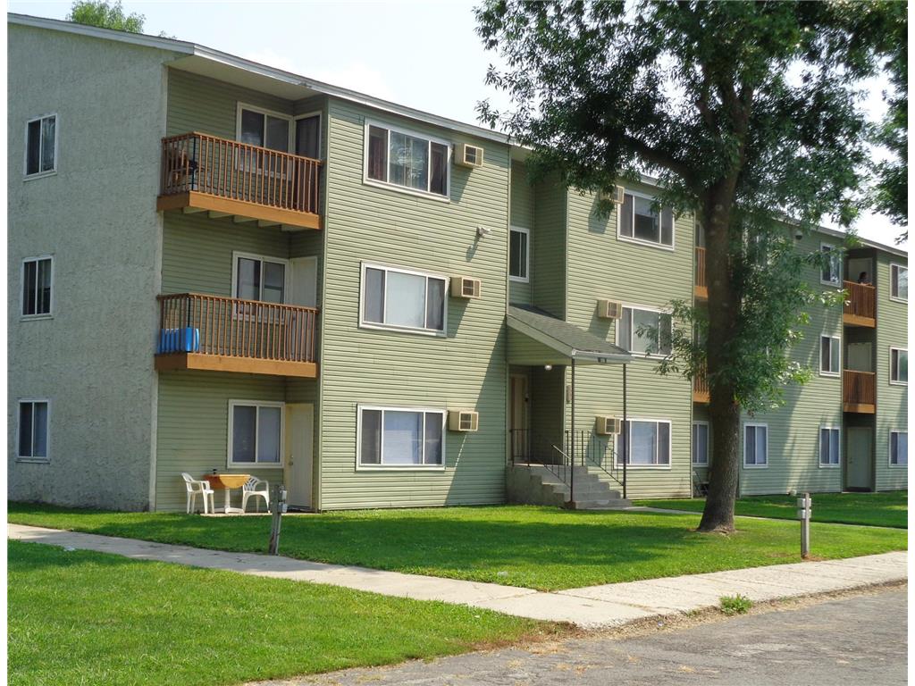 808 E Evergreen Avenue Olivia MN 56277 6389882 image1