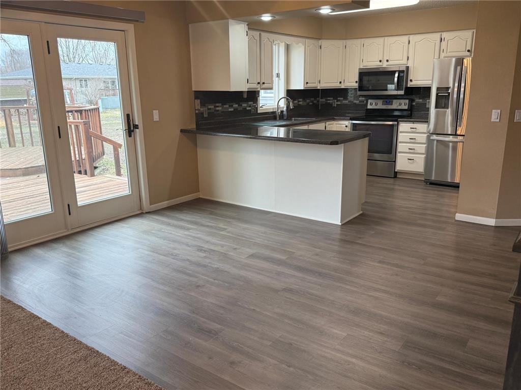 808 E Oak Street Redwood Falls MN 56283 7052731 image5