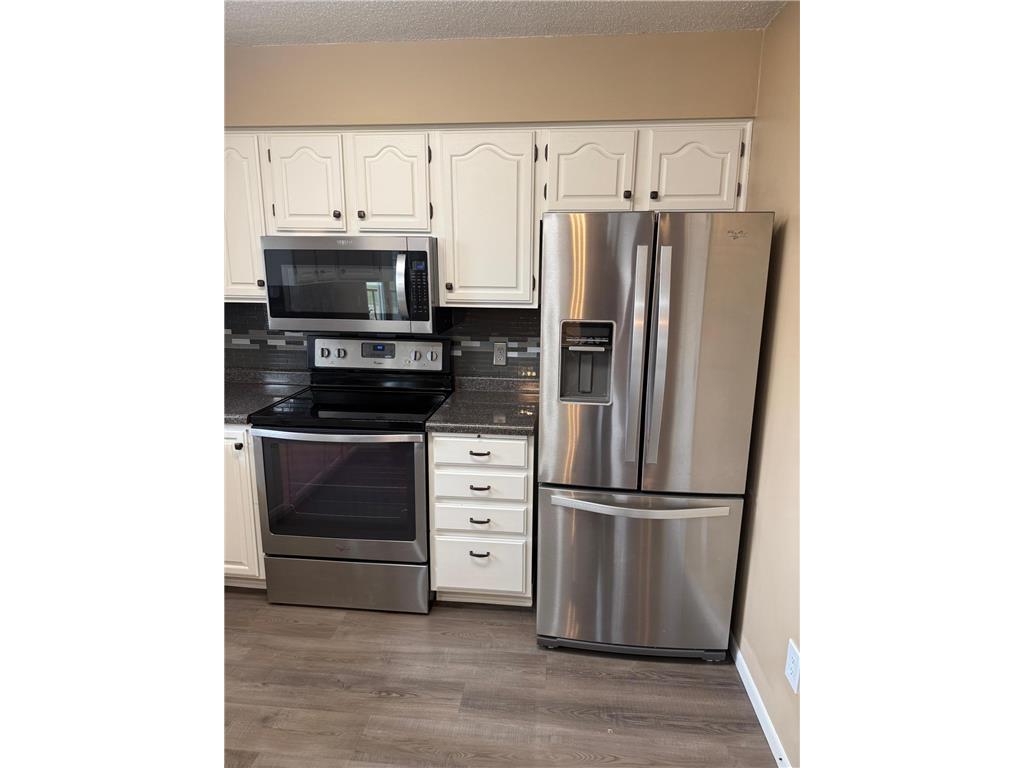 808 E Oak Street Redwood Falls MN 56283 7052731 image7