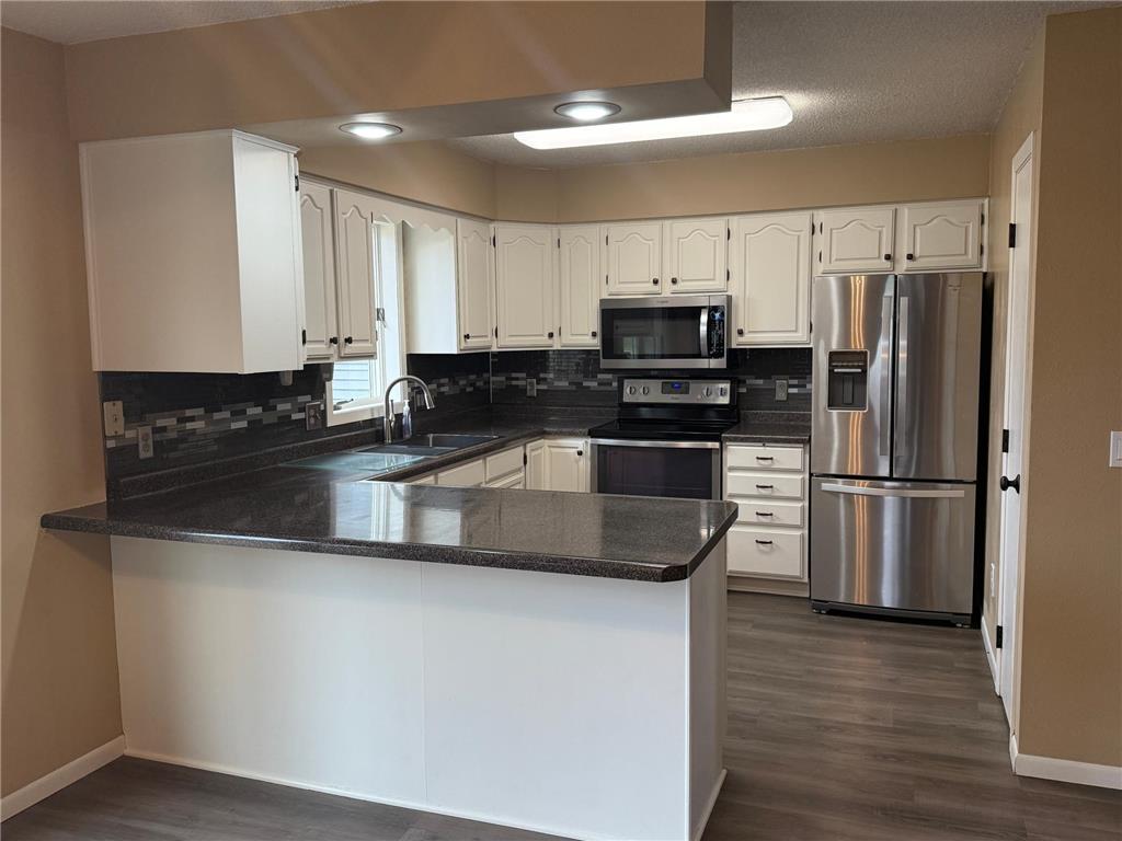 808 E Oak Street Redwood Falls MN 56283 7052731 image8