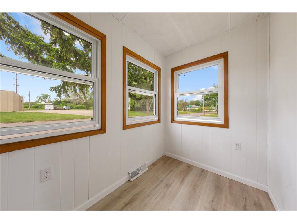 808 E Vine Street Owatonna MN 55060 7077233 image13