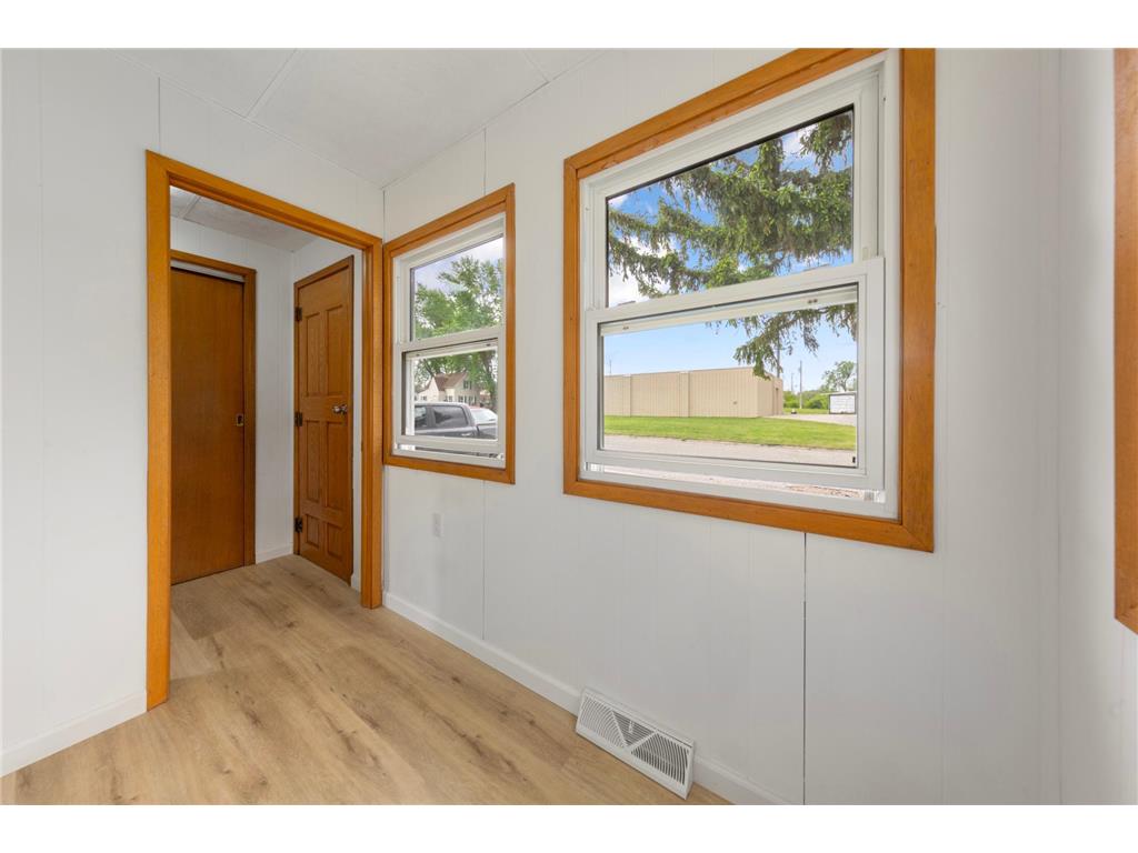 808 E Vine Street Owatonna MN 55060 7077233 image14