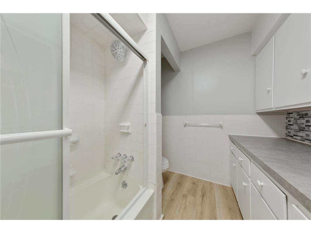 808 E Vine Street Owatonna MN 55060 7077233 image32