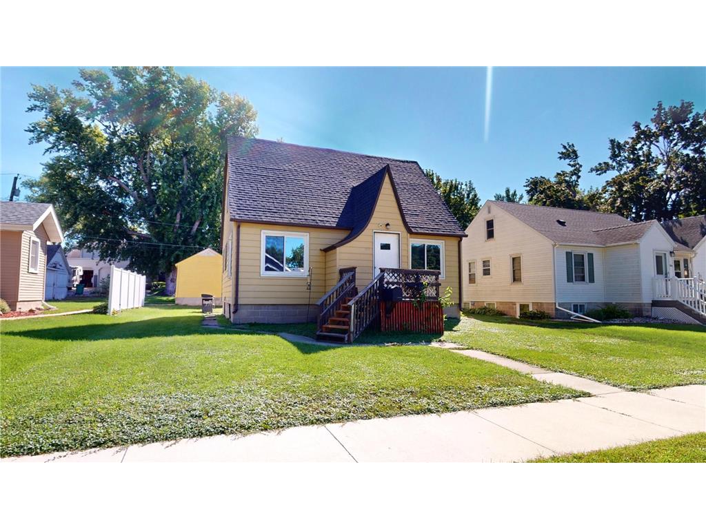 808 Freeborn Avenue Albert Lea MN 56007 6595944 image1