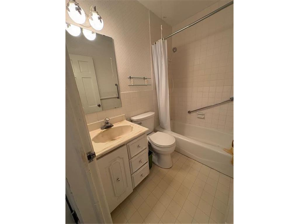 808 Grove Avenue Montevideo MN 56265 7082426 image11