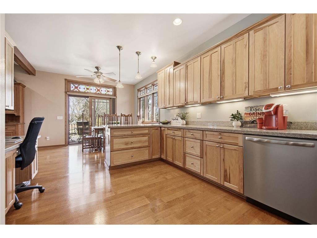 808 Hallam Avenue N Mahtomedi MN 55115 7049703 image21