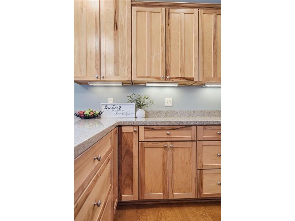 808 Hallam Avenue N Mahtomedi MN 55115 7049703 image22