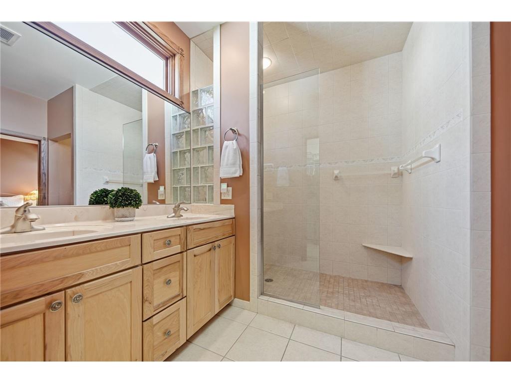 808 Hallam Avenue N Mahtomedi MN 55115 7049703 image25