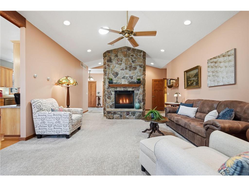808 Hallam Avenue N Mahtomedi MN 55115 7049703 image8