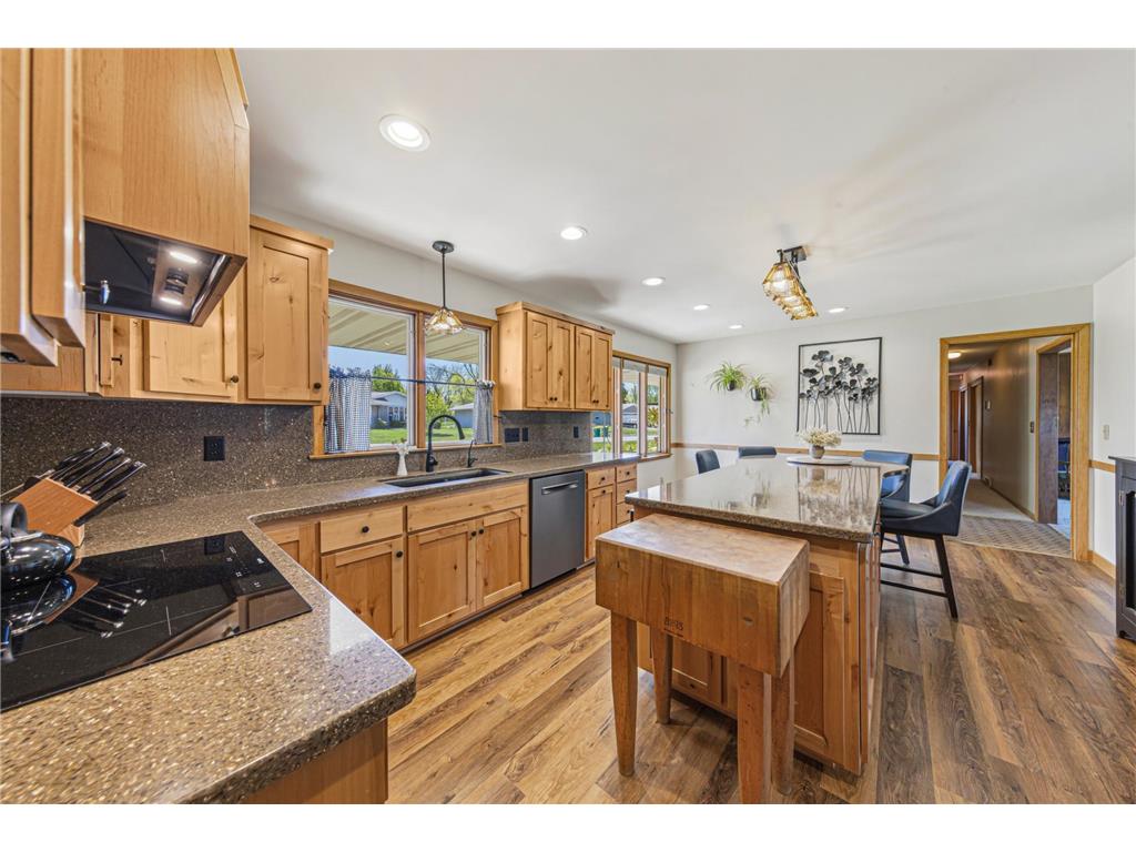 808 Hillcrest Drive Montgomery MN 56069 7075412 image3