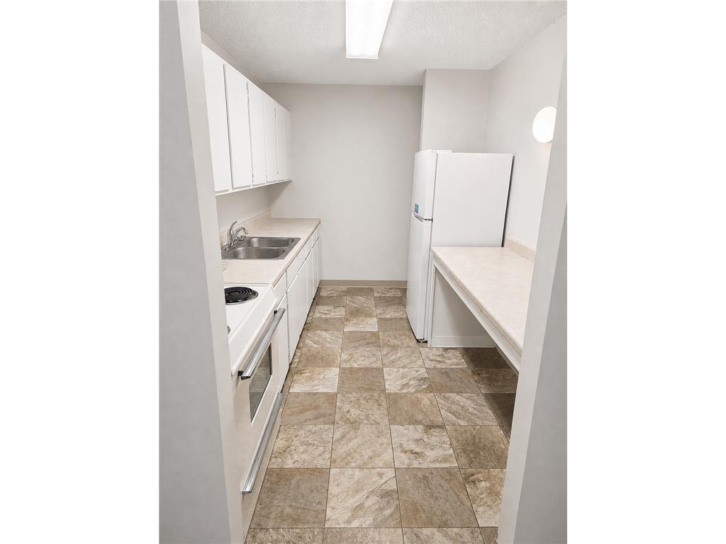808 Hills Avenue #S207 Jackson MN 56143 7079635 image3