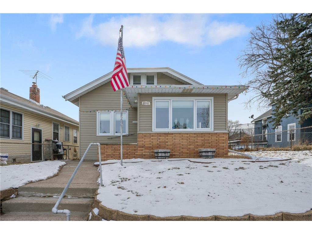 808 Hyacinth Avenue E Saint Paul MN 55106 6651250 image1