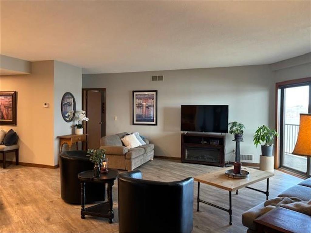 808 Lake Chapeau Drive 105, Albert Lea, MN, 56007 MLS 6499778