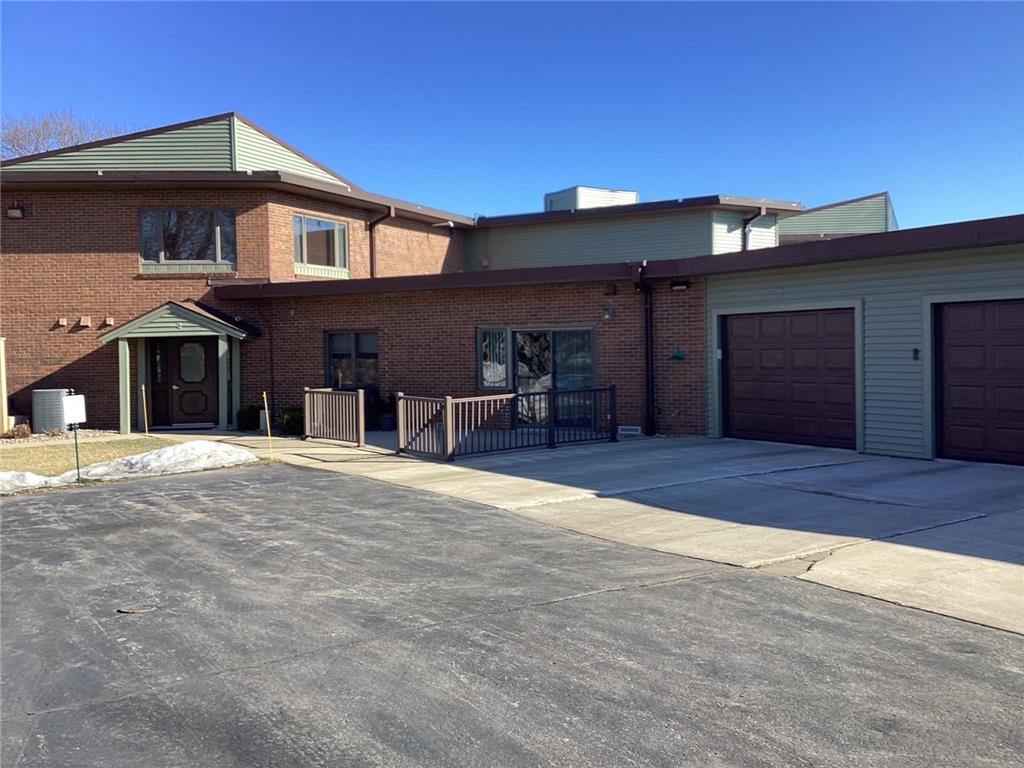 808 Lake Chapeau Drive #108 Albert Lea MN 56007 - White 7034307 image1