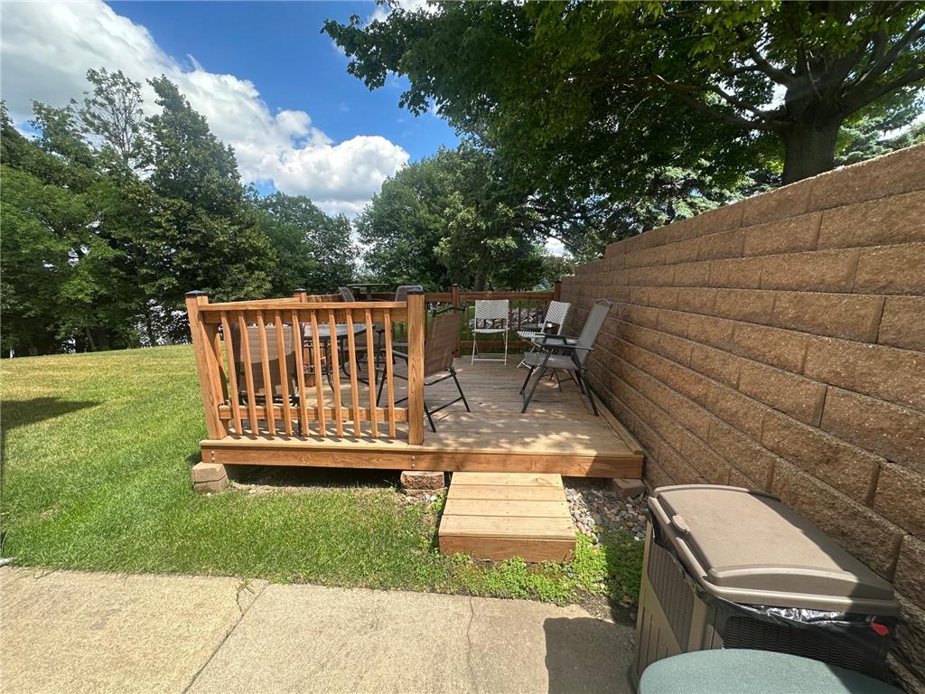 808 Lake Chapeau Drive #202 Albert Lea MN 56007 - White 7098992 image30