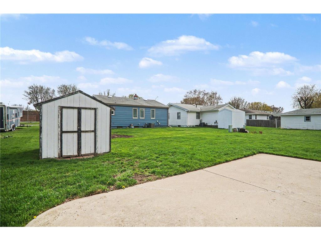 808 N Oakley Street Luverne MN 56156 7064503 image26