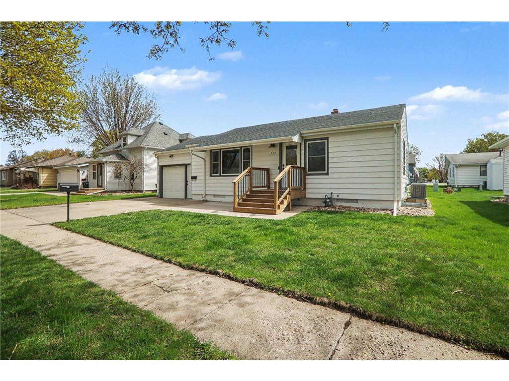 808 N Oakley Street Luverne MN 56156 7064503 image3