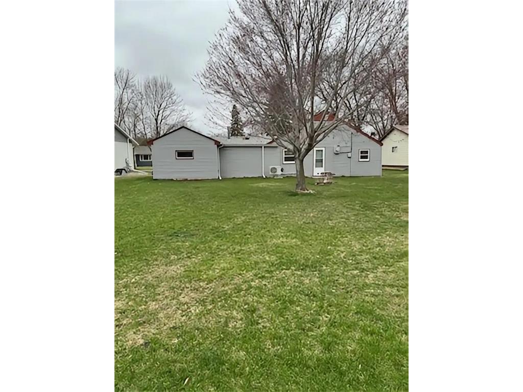 808 S 11th Street Montevideo MN 56265 7064521 image2