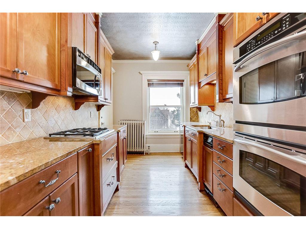 808 Summit Avenue #2 Saint Paul MN 55105 7061783 image8