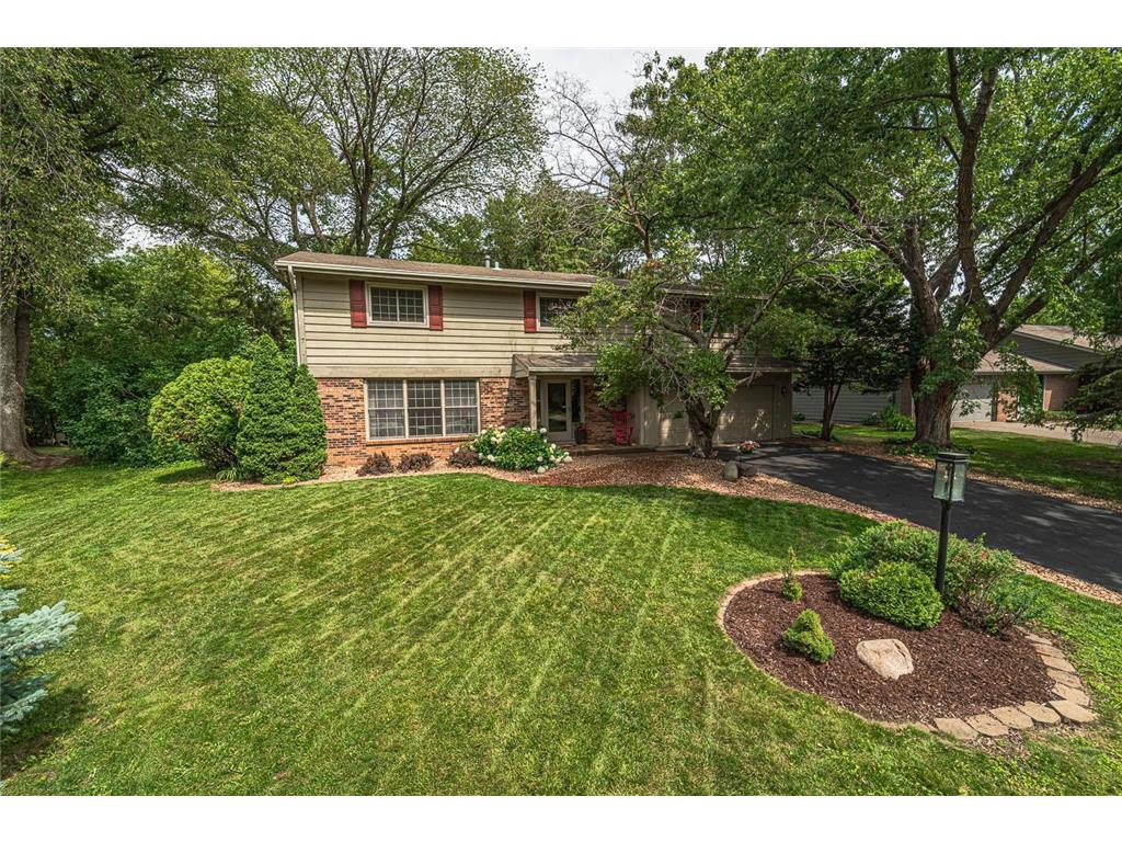 808 Thoreau Drive Burnsville MN 55337 6398920 image1