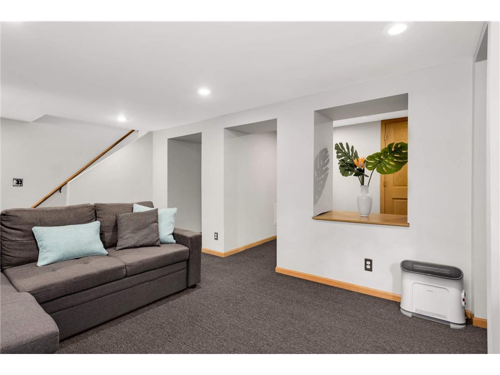 808 W 28th Street Minneapolis MN 55408 6814076 image33