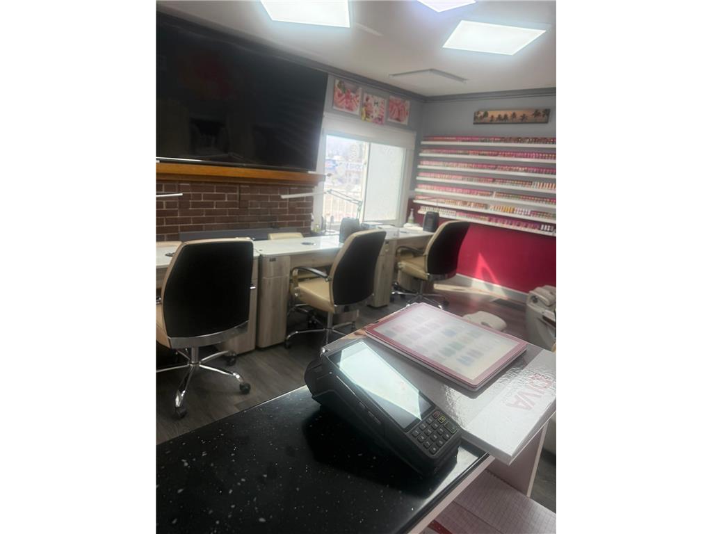 808 W Oakland Avenue Austin MN 55912 7044637 image6
