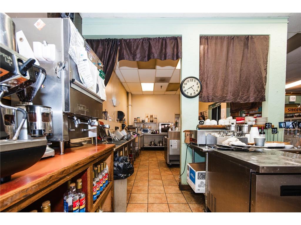 808 Washington Avenue S Detroit Lakes MN 56501 6811666 image14